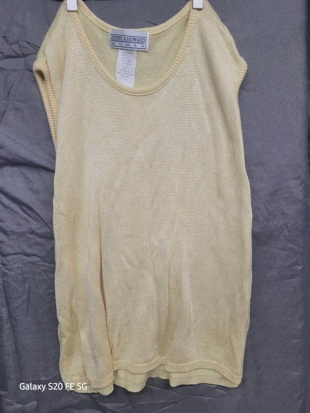 Jessica Howard Woman Cream Knit 2 Pc Set Sleeveless Tank & Button Up Sweater